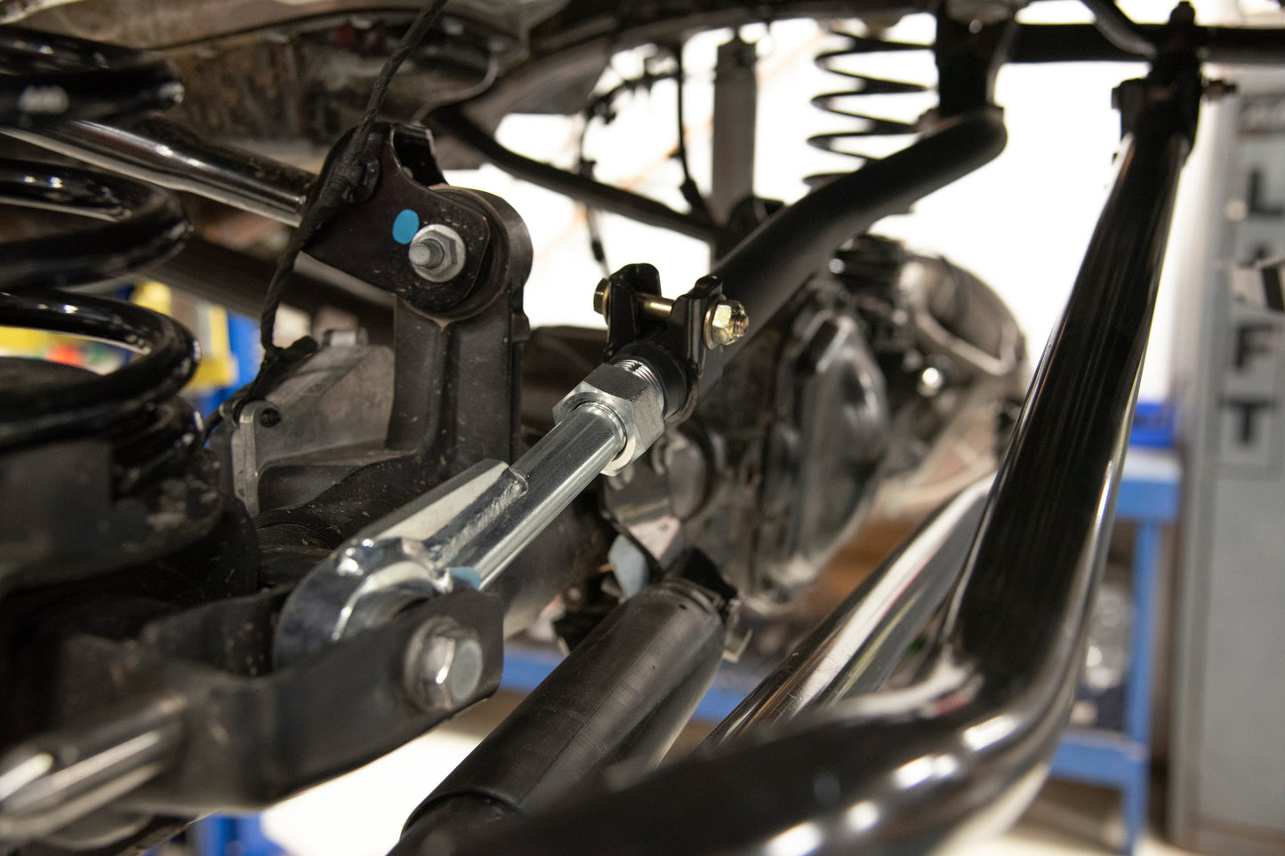 Front Adjustable Track Bar | Jeep Wrangler JL (18-25) and Gladiator JT (20-25)