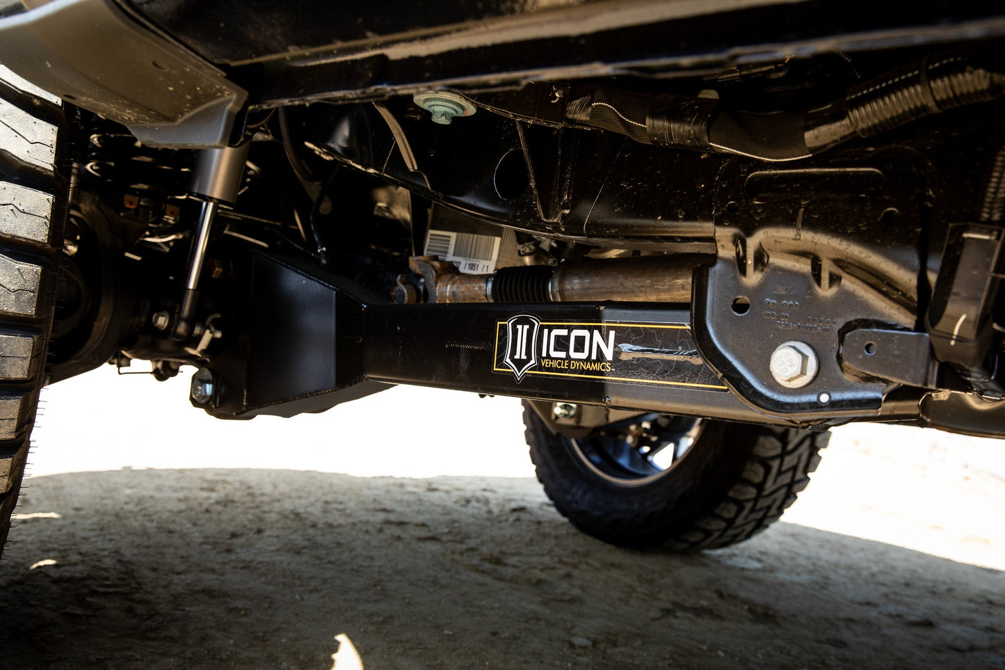 ICON 2023-2025 Ford F-250/F-350 Super Duty 4WD, Gas, 2.5" Lift, Stage 4 Suspension System w/ Radius Arms