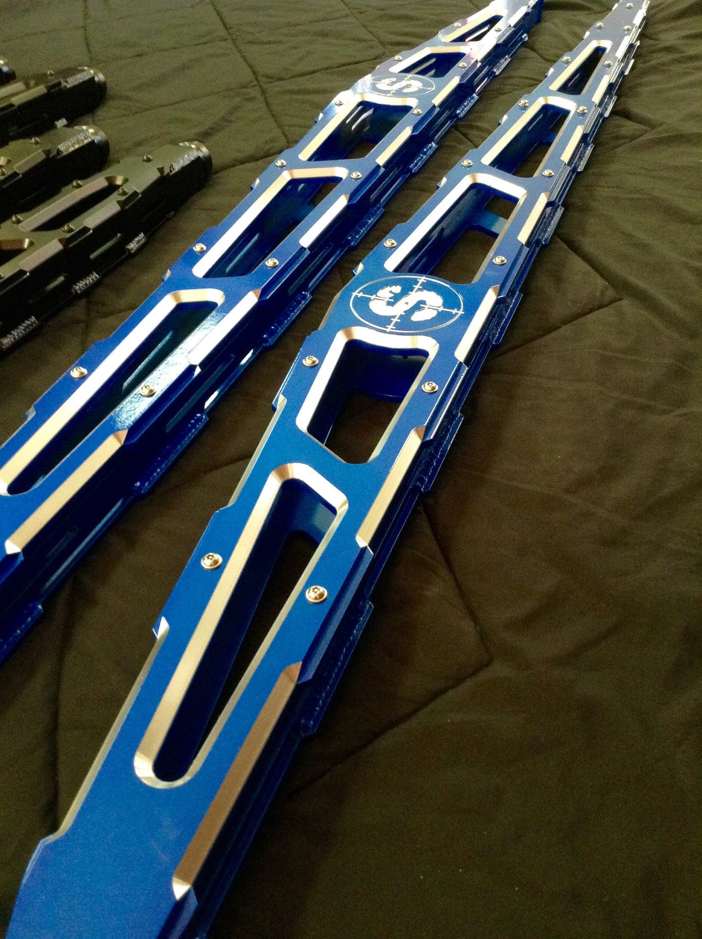2011-2016 Ford F250/350 Super Duty Long Bed Ladder/Traction Bars - Identity Series