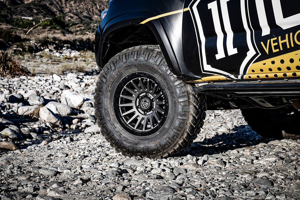 ICON Alloys Recon Pro, Charcoal, 18 x 9 / 6 x 135, 6mm Offset, 5.25" BS